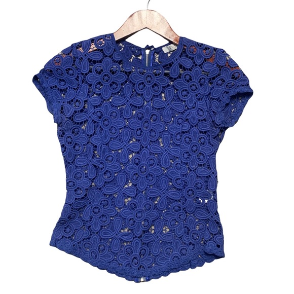 INTERMIX Exclusive Lace Eyelet Zipper Back Top Size S - Picture 2 of 11